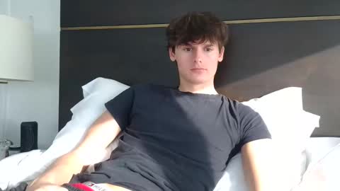 Snapshot of sensualalien chatting on 8, 6, 2026 Cam online show from 8, 6, 2026