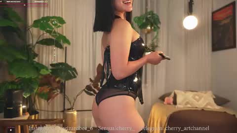 Maria- OF sensual bee online show from 24, 9, 2025