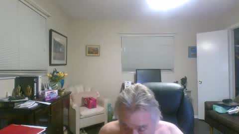 Snapshot of sensualsteve106 chatting on 31, 12, 2024 sensualsteve106 online show from 31, 12, 2024