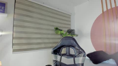 Snapshot of seraphine_lark chatting on 15, 1, 2026 seraphine_lark online show from 15, 1, 2026