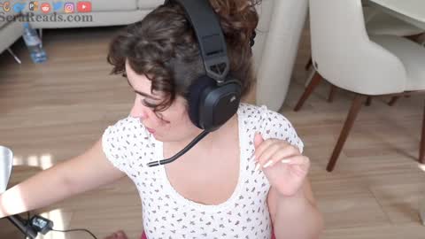 SeraReads online show from 9, 9, 2025