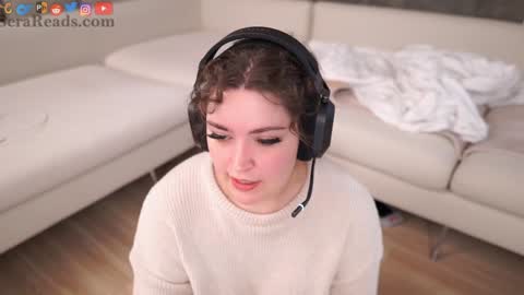 SeraReads online show from 5, 10, 2025