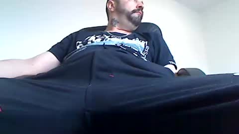Snapshot of serato80 chatting on 12, 9, 2025 serato online show from 12, 9, 2025