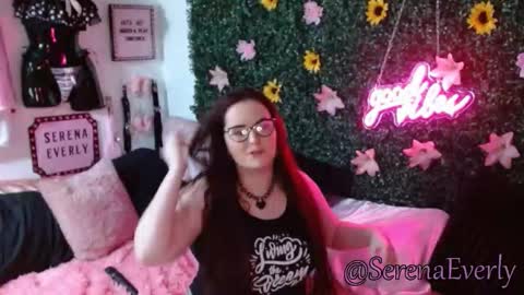 Snapshot of serenaeverly chatting on 28, 9, 2025 Serena Everly online show from 28, 9, 2025