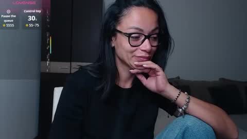 Snapshot of serenesophi chatting on 9, 7, 2026 SereneSophi online show from 9, 7, 2026