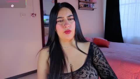 Serenna Cruz online show from 20, 4, 2026