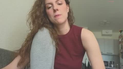 Hey Guys and Girls non-binary personalities  Im Sereta online show from 10, 6, 2026