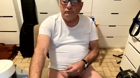 serge8413 online show from 8, 12, 2024