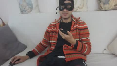 Snapshot of sero98313230 chatting on 19, 11, 2025 sero98313230 online show from 19, 11, 2025