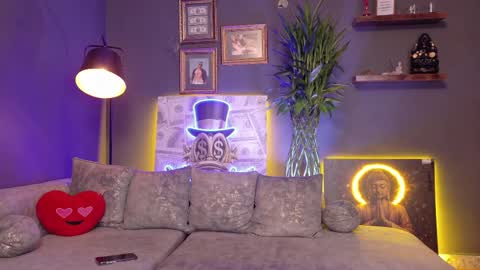HEY IM SETH online show from 8, 4, 2026