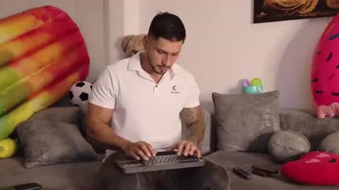 Snapshot of seth_vega_ chatting on 30, 6, 2026 HEY IM SETH online show from 30, 6, 2026