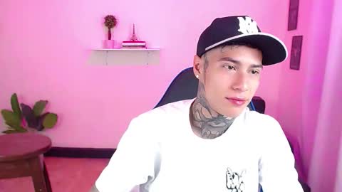 Snapshot of setthomas chatting on 9, 10, 2025 Thomas online show from 9, 10, 2025