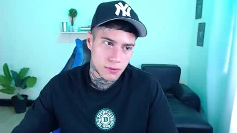 Snapshot of setthomas chatting on 5, 11, 2025 Thomas online show from 5, 11, 2025