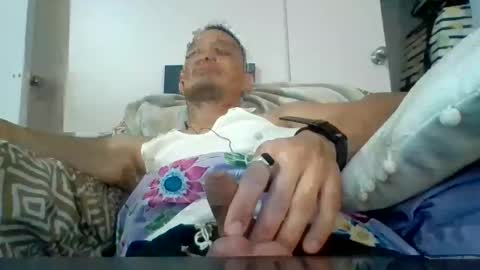 Snapshot of sexiiisenseiii chatting on 28, 12, 2024 dankdiggler online show from 28, 12, 2024