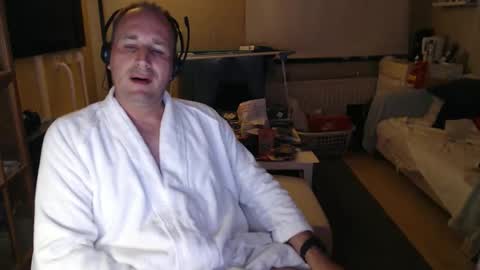 Sexlobo online show from 11, 4, 2026