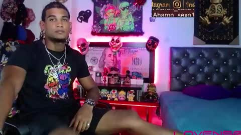 Snapshot of sexo_aharon chatting on 2, 2, 2026 Aharon ravelo online show from 2, 2, 2026