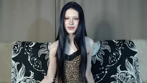 Nextdoor Princess online show from 29, 4, 2026