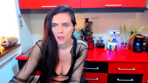 Snapshot of sexqueen1111 chatting on 16, 2, 2025 sexqueen1111 online show from 16, 2, 2025