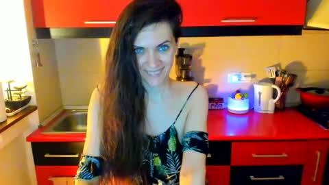 Snapshot of sexqueen1111 chatting on 25, 9, 2025 sexqueen1111 online show from 25, 9, 2025