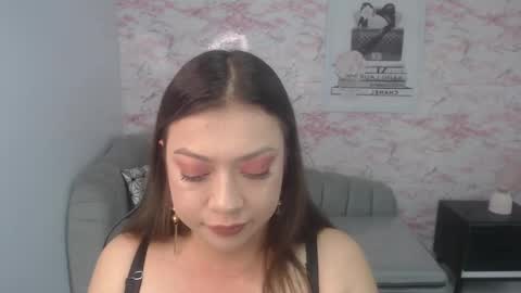 sextyna_dorada_t online show from 9, 3, 2025