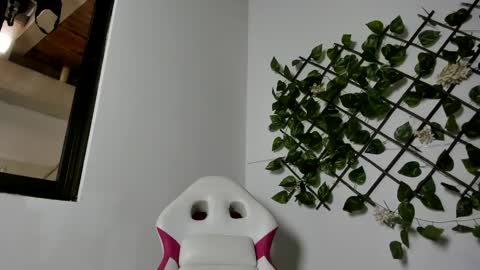 SARA    online show from 8, 2, 2025