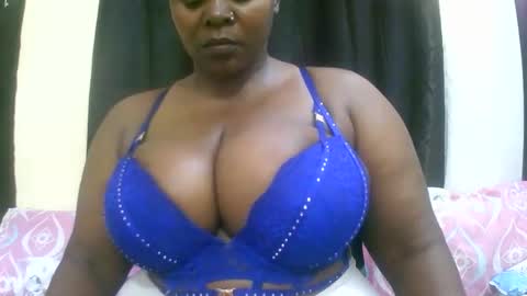 Snapshot of sexxi_ebony chatting on 19, 5, 2026 sexxi_ebony online show from 19, 5, 2026