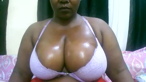 Snapshot of sexxi_ebony chatting on 31, 5, 2026 sexxi_ebony online show from 31, 5, 2026