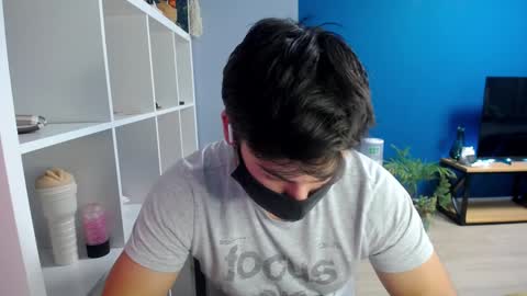 Snapshot of sexxxdickbig chatting on 23, 1, 2025 Tommy online show from 23, 1, 2025