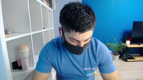 Snapshot of sexxxdickbig chatting on 28, 2, 2025 Tommy online show from 28, 2, 2025