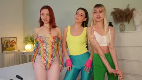 Hannah Monica Annie Andrea Eva Lina online show from 9, 2, 2025