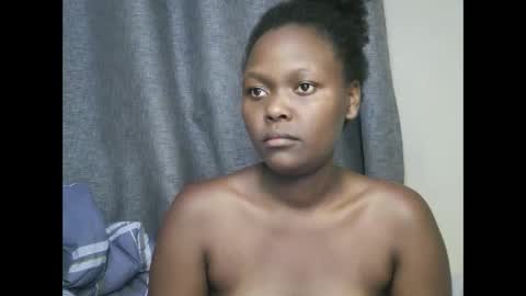 Snapshot of sexxy_lynne chatting on 1, 10, 2025 sexxy_lynne online show from 1, 10, 2025