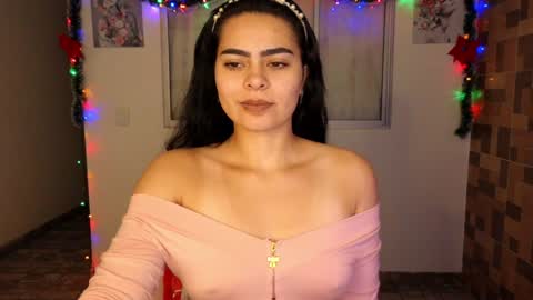 Snapshot of sexxylady__ chatting on 15, 12, 2024 Angie online show from 15, 12, 2024