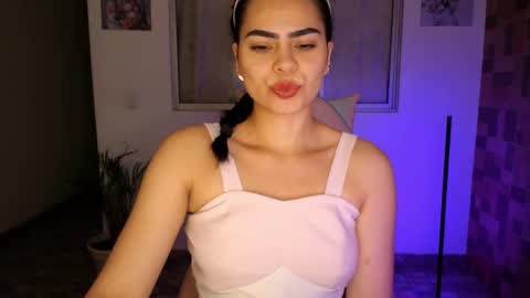 Snapshot of sexxylady__ chatting on 17, 2, 2025 Angie online show from 17, 2, 2025