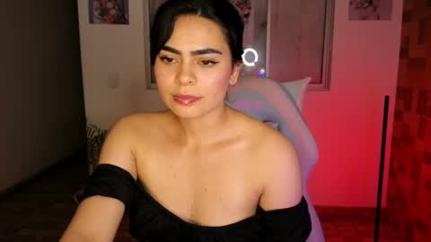 Snapshot of sexxylady__ chatting on 6, 3, 2025 Angie online show from 6, 3, 2025