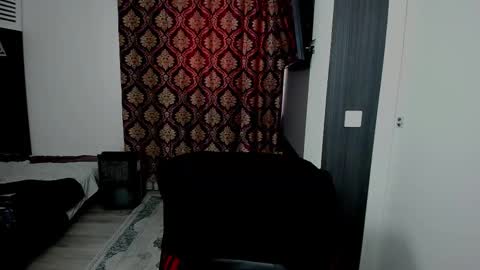 Sexxymuscles4U online show from 24, 11, 2025