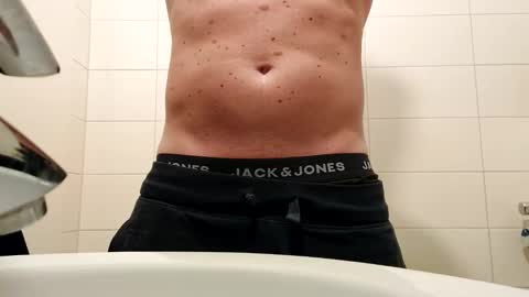 sexy30031986 online show from 28, 10, 2025