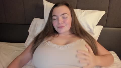 Snapshot of sexy__lizzy__ chatting on 6, 12, 2024 Hello dear. I will be glad to meet you.  see you soon. online show from 6, 12, 2024