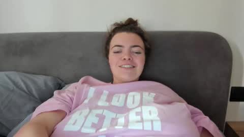 Snapshot of sexy__lizzy__ chatting on 21, 10, 2025 Hello dear. I will be glad to meet you.  see you soon. online show from 21, 10, 2025