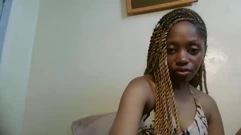 sexy_banny4 online show from 10, 4, 2026