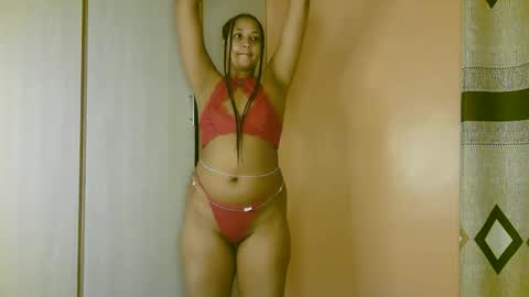Snapshot of sexy_bluegirl chatting on 15, 9, 2025 sexy_bluegirl online show from 15, 9, 2025