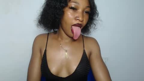Snapshot of sexy_bluey247 chatting on 5, 4, 2026 sexy_bluey247 online show from 5, 4, 2026