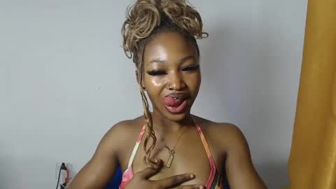 Snapshot of sexy_bluey247 chatting on 14, 5, 2026 sexy_bluey247 online show from 14, 5, 2026