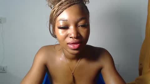 Snapshot of sexy_bluey247 chatting on 16, 5, 2026 sexy_bluey247 online show from 16, 5, 2026