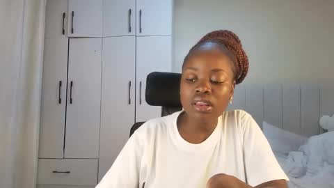 Snapshot of sexy_cutejoy chatting on 21, 4, 2026 Joy online show from 21, 4, 2026