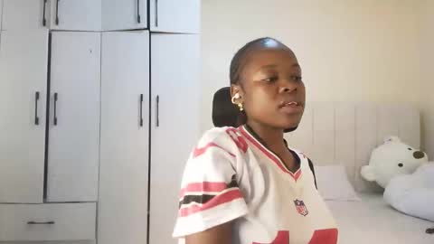 Snapshot of sexy_cutejoy chatting on 7, 5, 2026 Joy online show from 7, 5, 2026