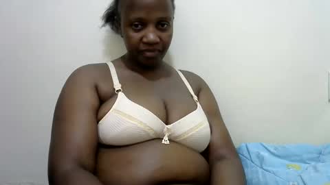 Snapshot of sexy_dee1 chatting on 17, 5, 2026 Sweet Dee online show from 17, 5, 2026