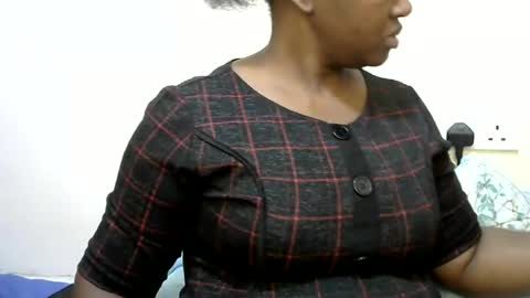 Snapshot of sexy_dee1 chatting on 16, 6, 2026 Sweet Dee online show from 16, 6, 2026