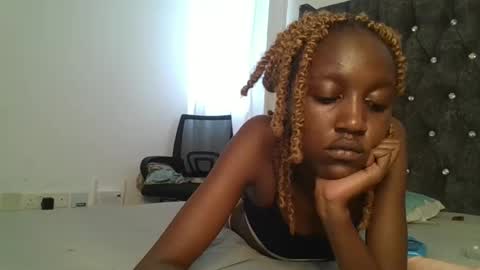 Snapshot of sexy_ebony_nica chatting on 24, 1, 2025 sexy_ebony_nica online show from 24, 1, 2025