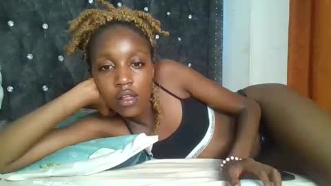 Snapshot of sexy_ebony_nica chatting on 7, 2, 2025 sexy_ebony_nica online show from 7, 2, 2025