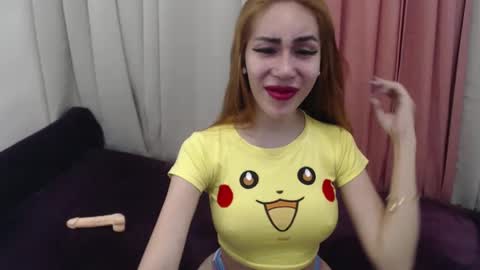 sexy_emily92 online show from 25, 1, 2025